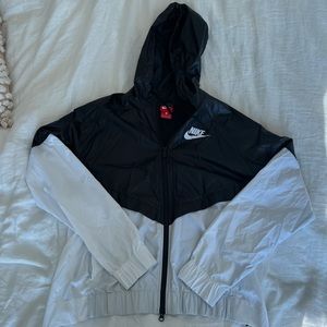 nike windbreaker